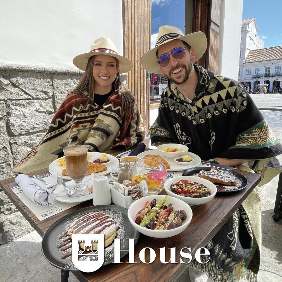 Hotel La Cofradia Pub-House Cuenca Eksteriør bilde