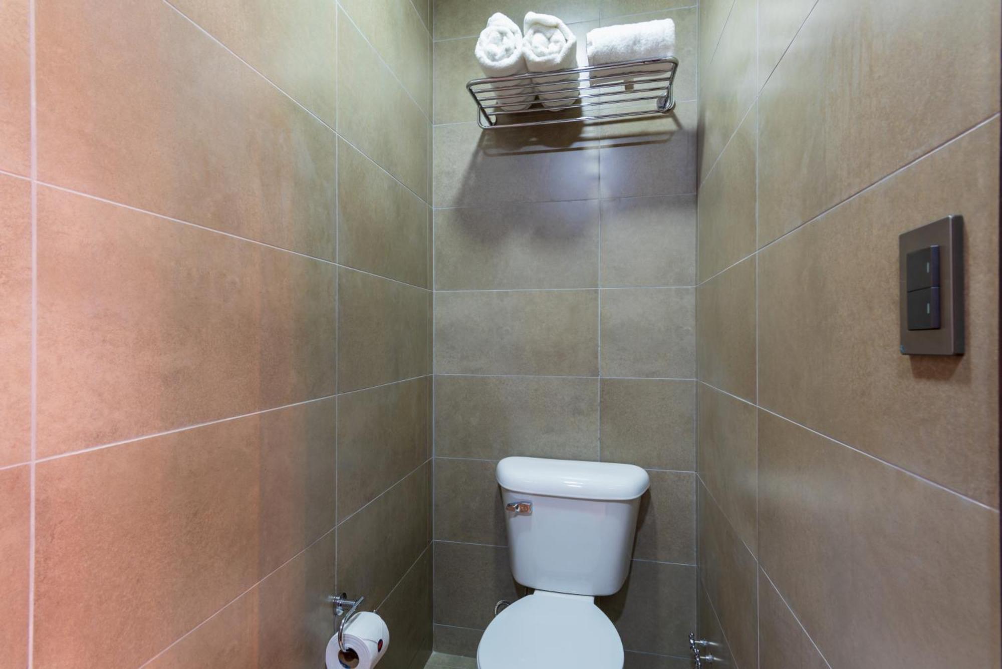 Hotel La Cofradia Pub-House Cuenca Rom bilde